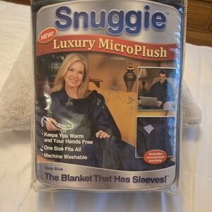 Snuggie Luxury MicroPlush Blanket - Deep Blue